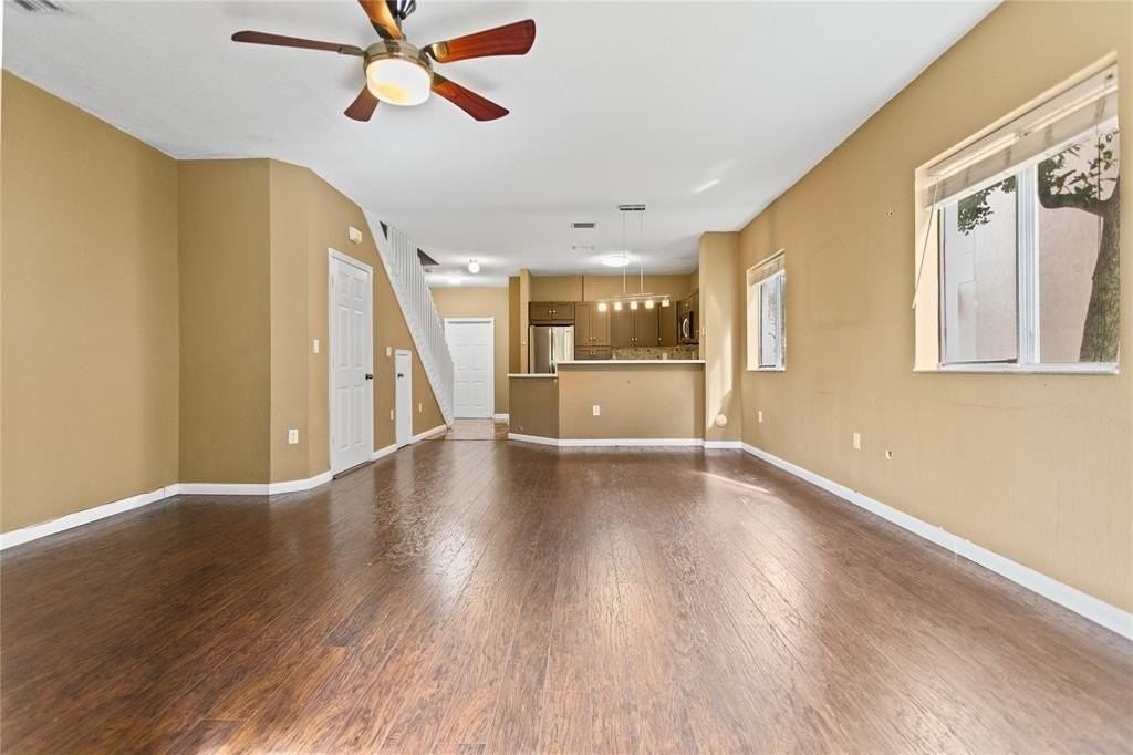 8820 S Isles Cir - Photo 7 of 50