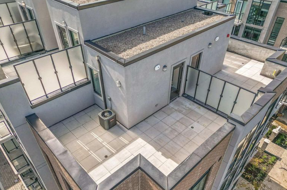 861 Sheppard Avenue West #58 - Photo 3 of 15