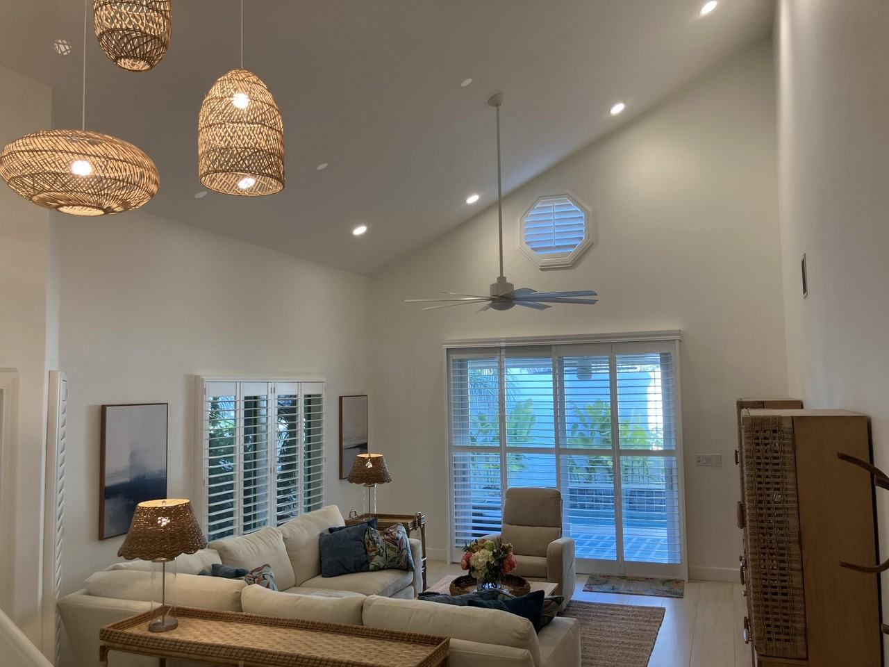 333 Pelican Way - Photo 4 of 33