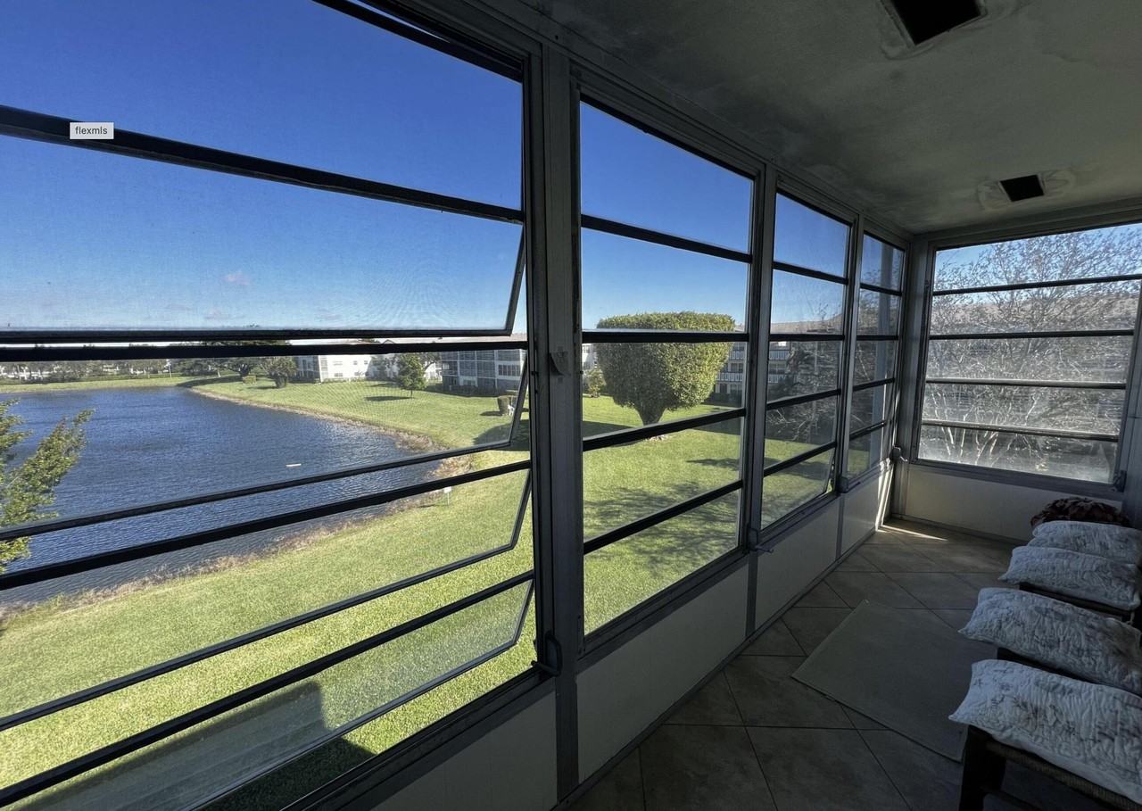 122 Brighton E #C - Photo 2 of 13