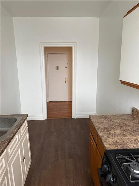 1409 W 4th St #A3 - Photo 2 of 6