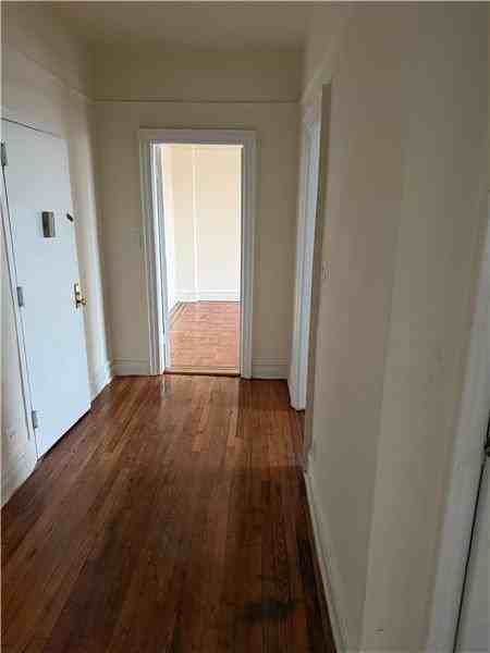 1409 W 4th St #A3 - Photo 5 of 6