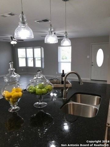 6027 Stillwater St - Photo 5 of 13