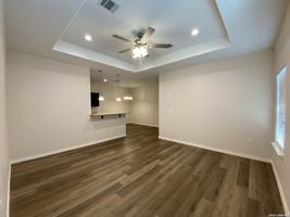 featured image of 811 Uvalde St