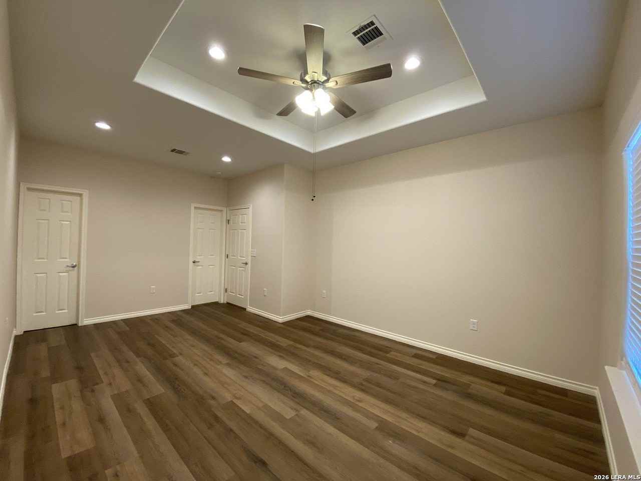 801 Uvalde St - Photo 6 of 11