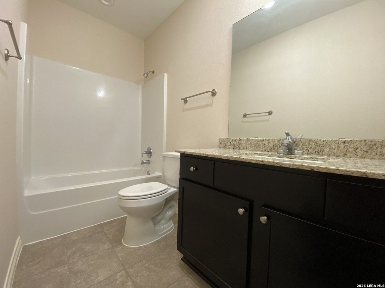 801 Uvalde St - Photo 7 of 11