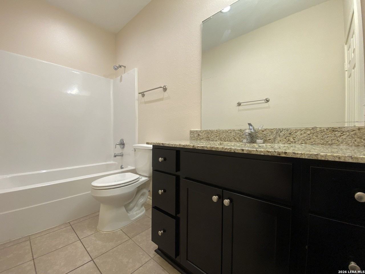 629 Commerce St - Photo 7 of 11