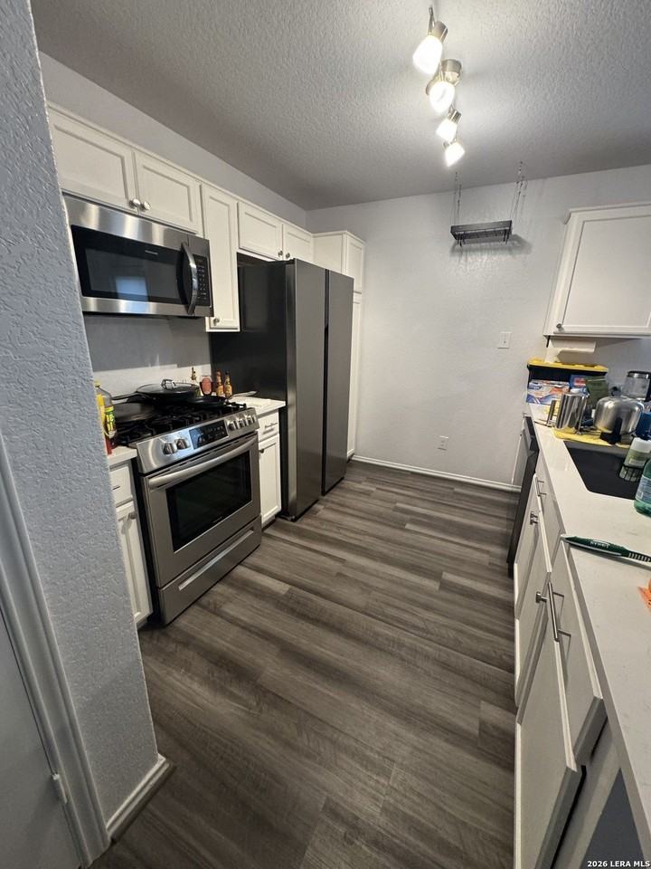 9838 Marbach Pass - Photo 5 of 12