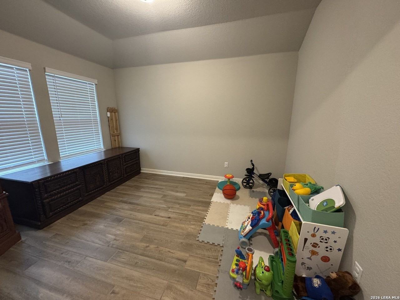 1559 Arcadian Lily - Photo 3 of 25