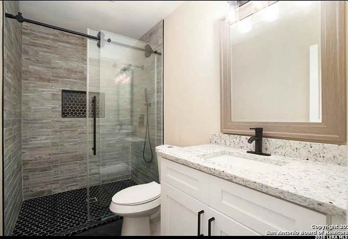 835 Indiana St - Photo 5 of 18