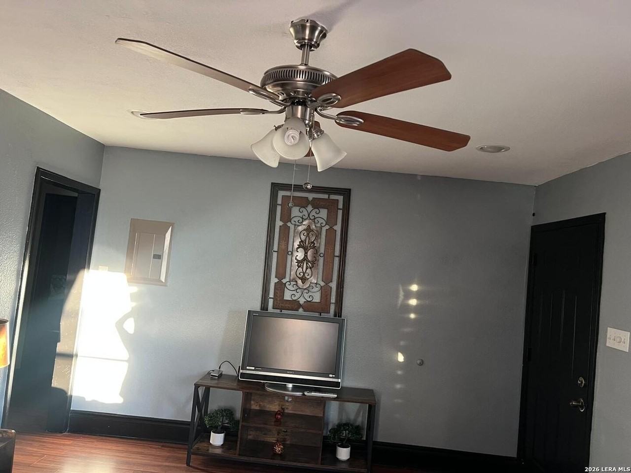 351 Ware Blvd - Photo 5 of 25