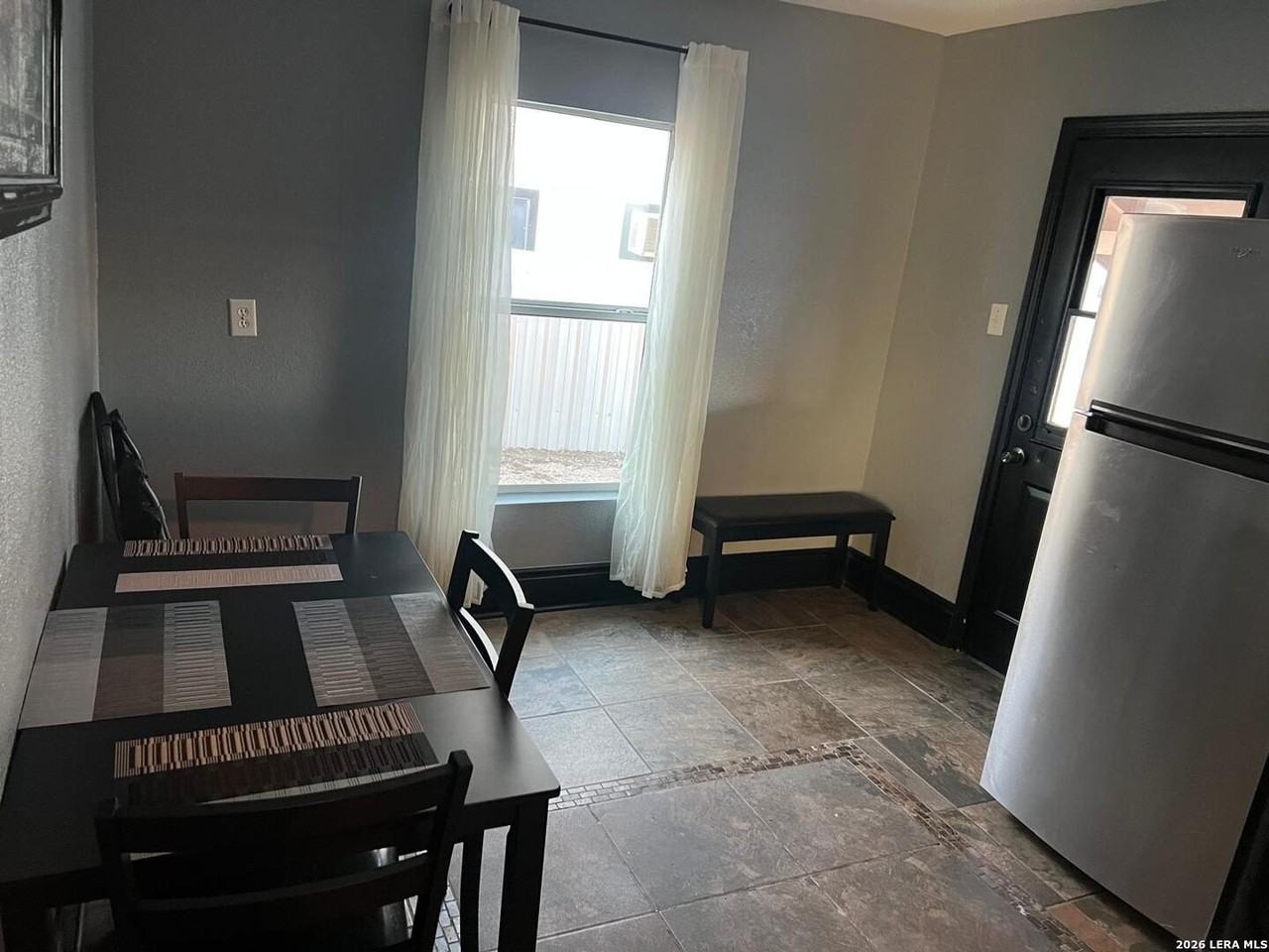 351 Ware Blvd - Photo 6 of 25