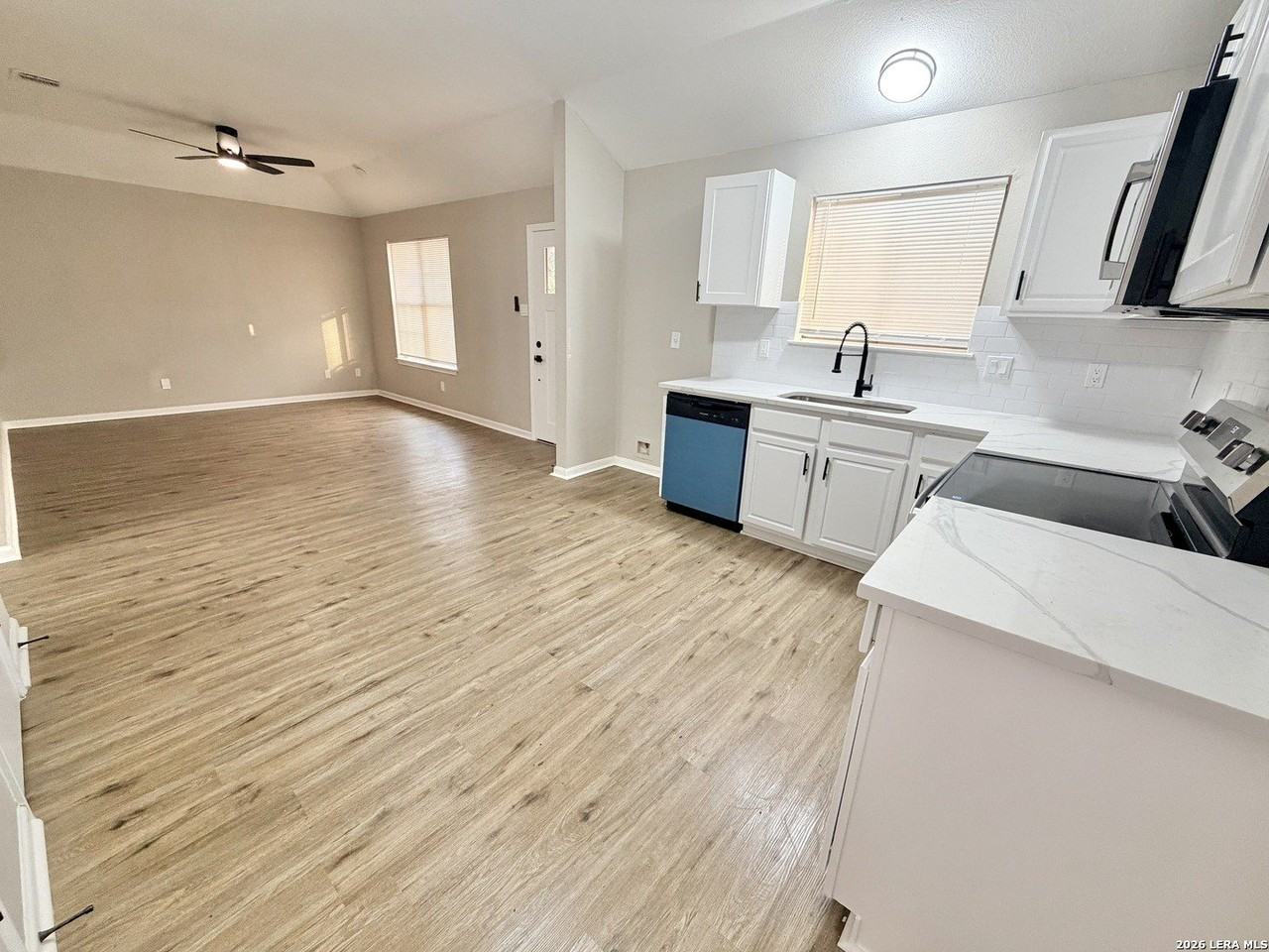 2307 Mckinley Ave - Photo 6 of 23