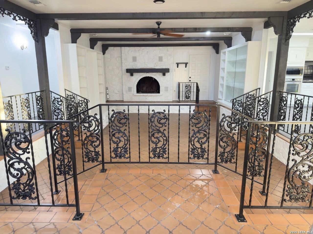 400 W Villaret Blvd - Photo 3 of 12