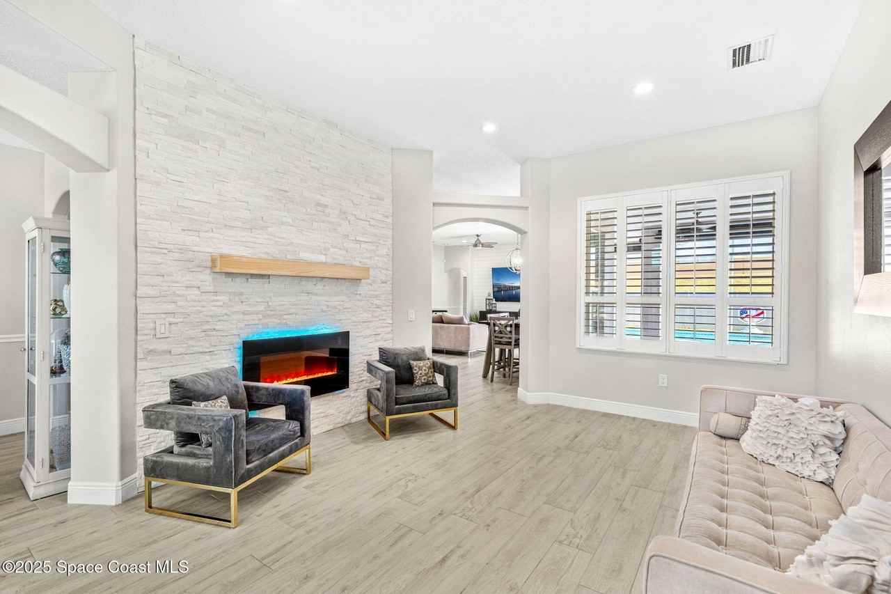 4440 Chardonnay Dr - Photo 7 of 41