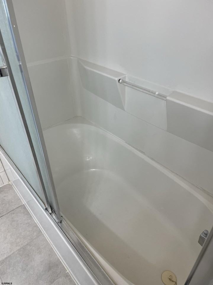 61 Simpson Rd - Photo 7 of 16