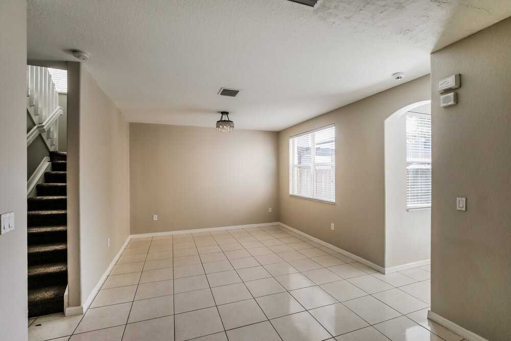 1911 Se 14th Ct - Photo 5 of 20