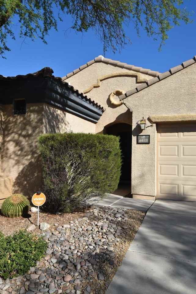 6033 S Raven Rock Rd - Photo 3 of 36