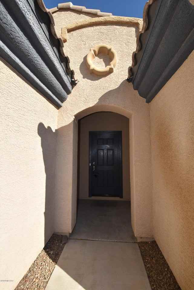 6033 S Raven Rock Rd - Photo 4 of 36