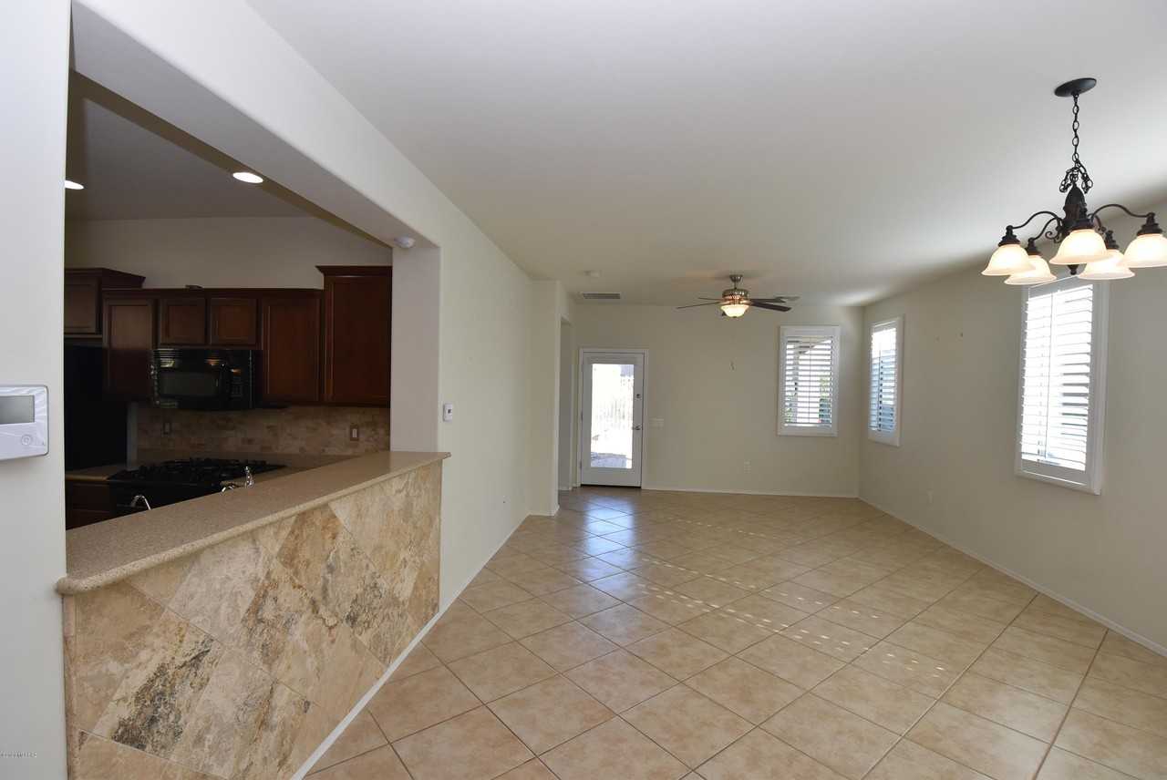 6033 S Raven Rock Rd - Photo 6 of 36