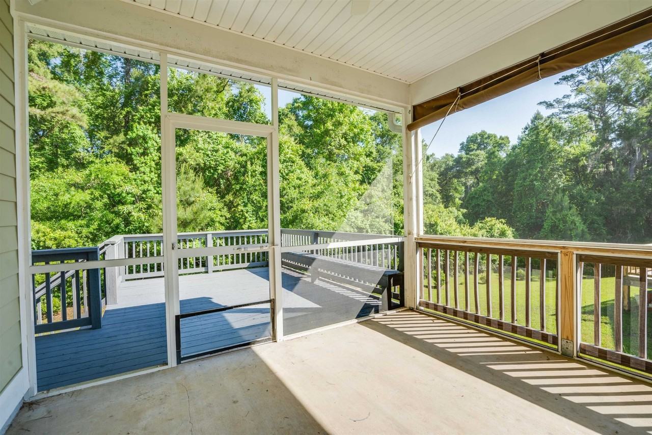 2566 Halleck Ln - Photo 6 of 36