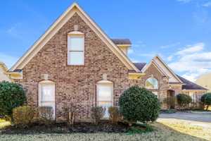 featured image of 1418 Hidden Ridge Ln