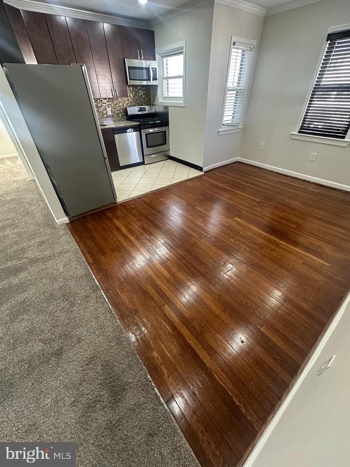 2712 6th St Ne - Photo 4 of 30