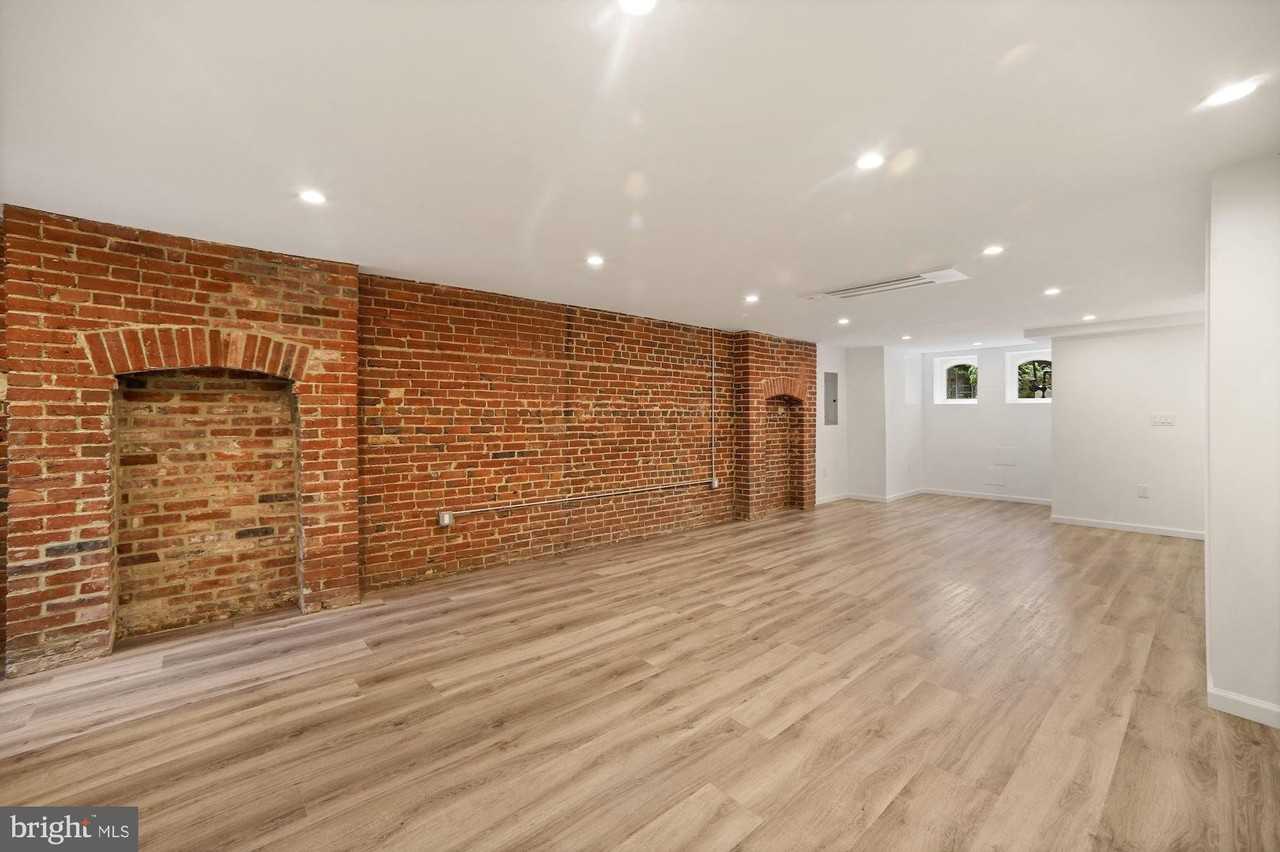 1215 S St Nw Apt B #B - Photo 6 of 18