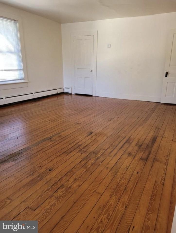 35 W Camden Wyoming Ave Apt 3 #3 - Photo 4 of 5