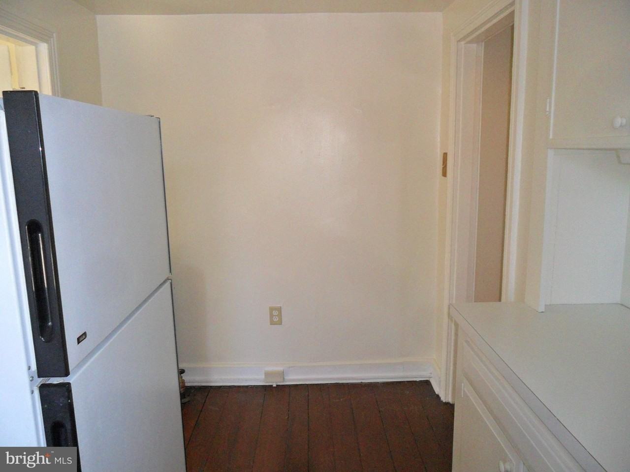 423 Delaware St #3 - Photo 5 of 7
