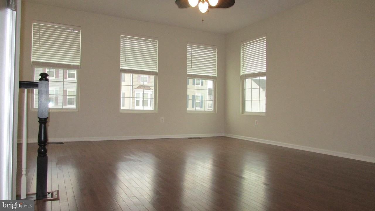 20776 Brunswick Ln - Photo 5 of 24