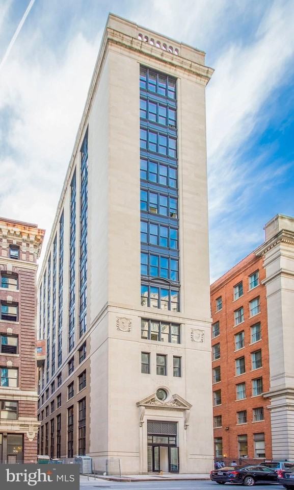 7 7 N CALVERT Street unit: Studio - Photo 2 of 50