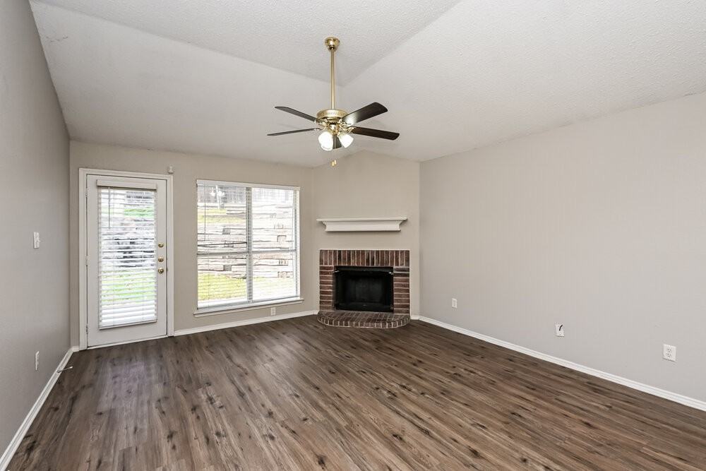 7112 Woodhinge Dr - Photo 3 of 16
