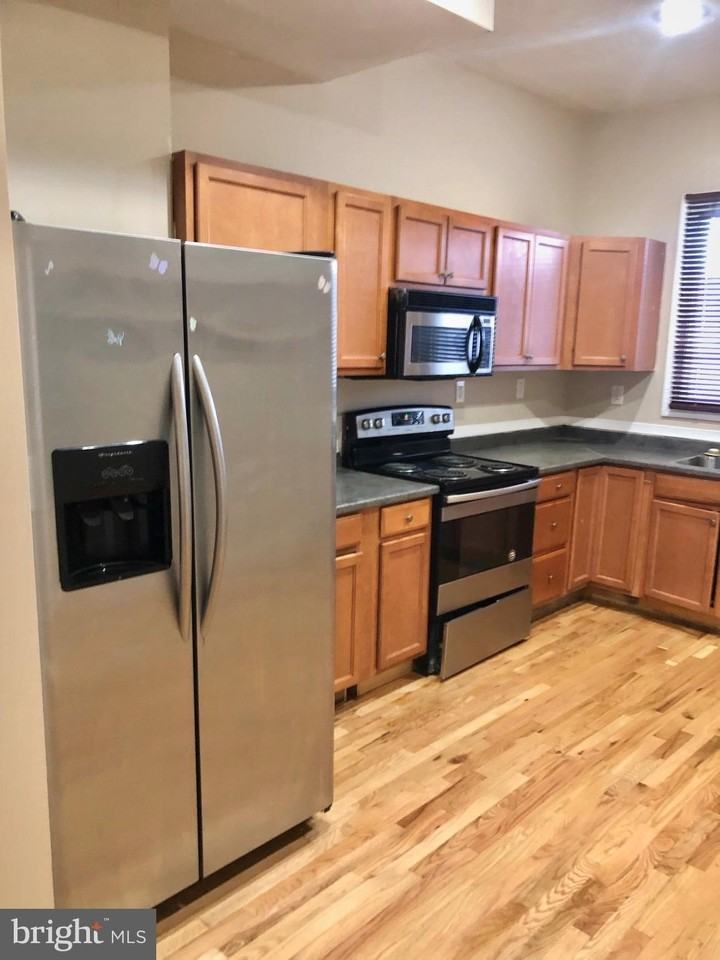 3418 E Baltimore St - Photo 5 of 18