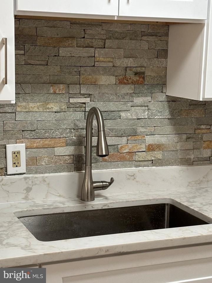 8606 Willow Oak Rd - Photo 3 of 24