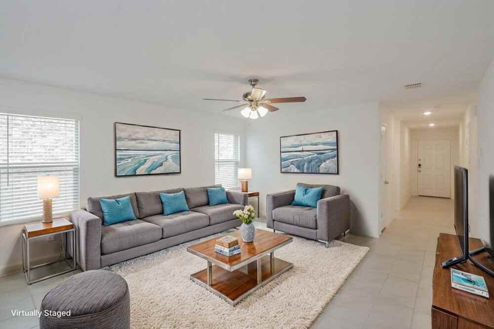 1149 Crestview Dr - Photo 4 of 19