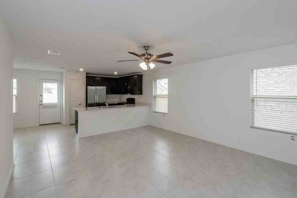 1149 Crestview Dr - Photo 7 of 19