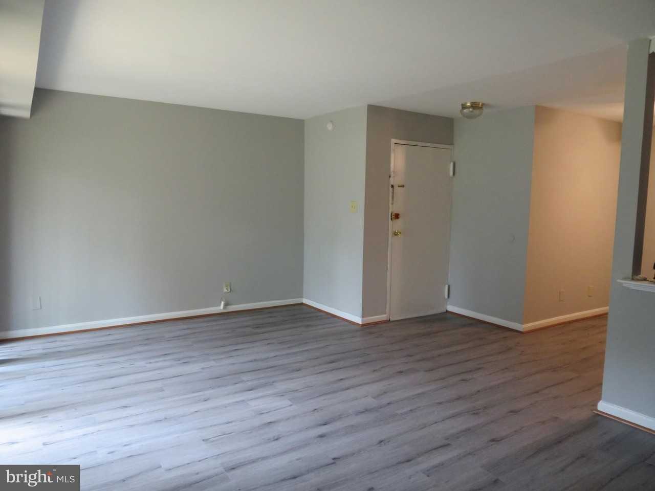 6012 Westchester Park Dr - Photo 3 of 20