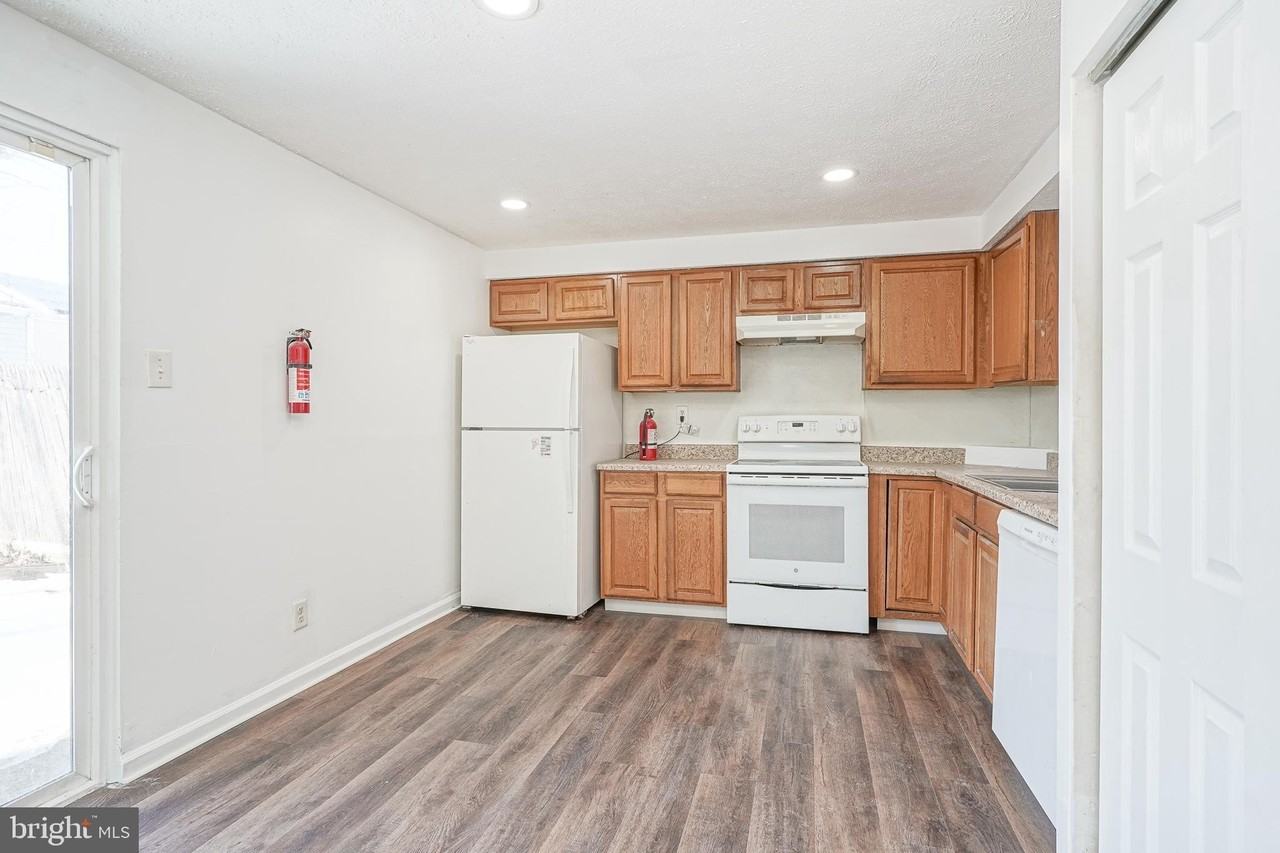 69 Vanderbilt Ct - Photo 5 of 23