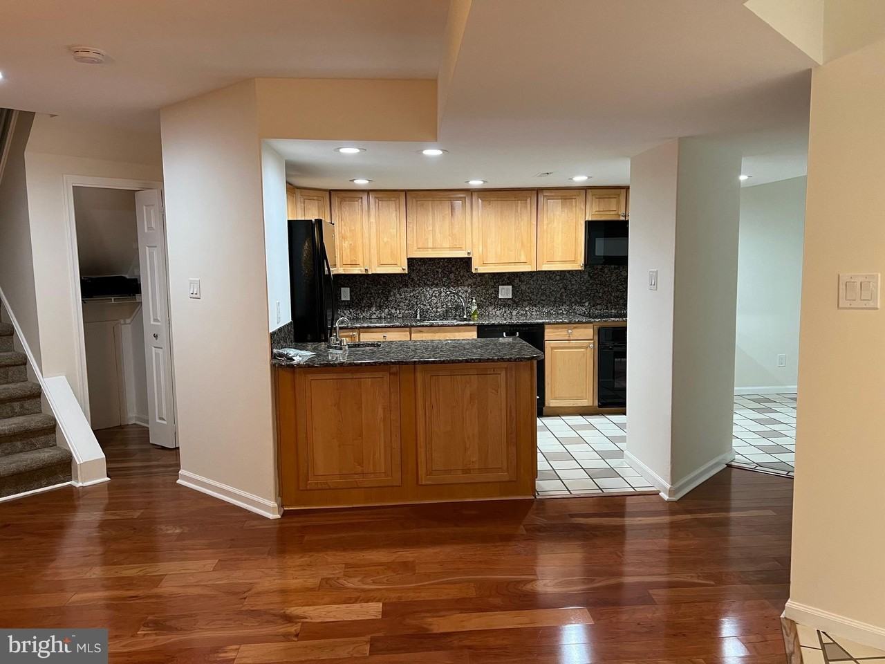 1710 Chanticleer - Photo 6 of 28