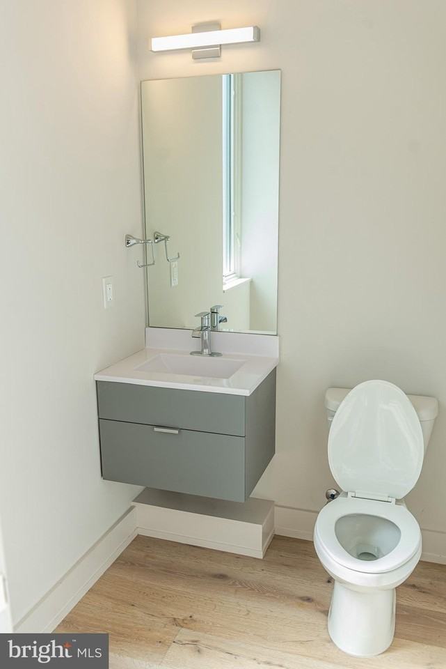 37 Oakland St - Photo 6 of 14