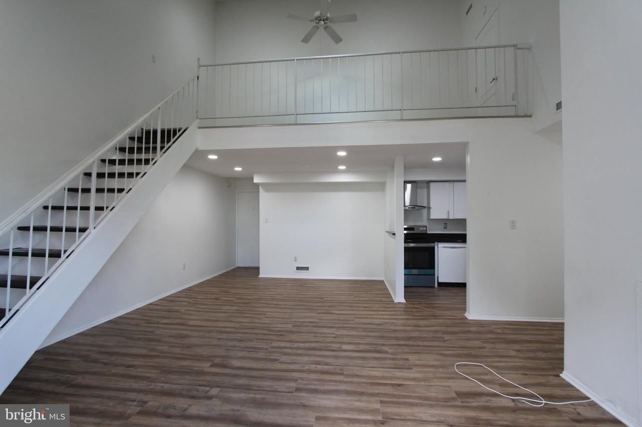 912 Aspen Dr - Photo 2 of 16