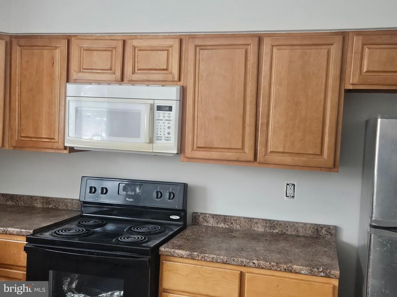 1716 Julie Ct - Photo 7 of 16