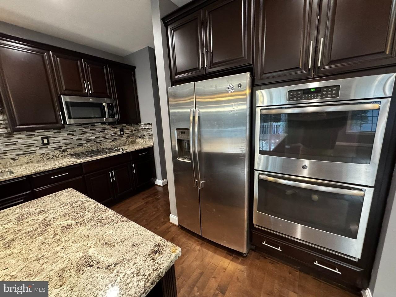 4 Stonehaven Cir - Photo 3 of 34