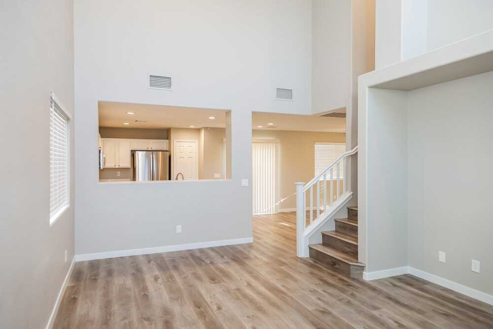 7875 Windhamridge Dr - Photo 4 of 17