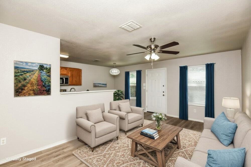 1528 Pine Ln - Photo 4 of 20