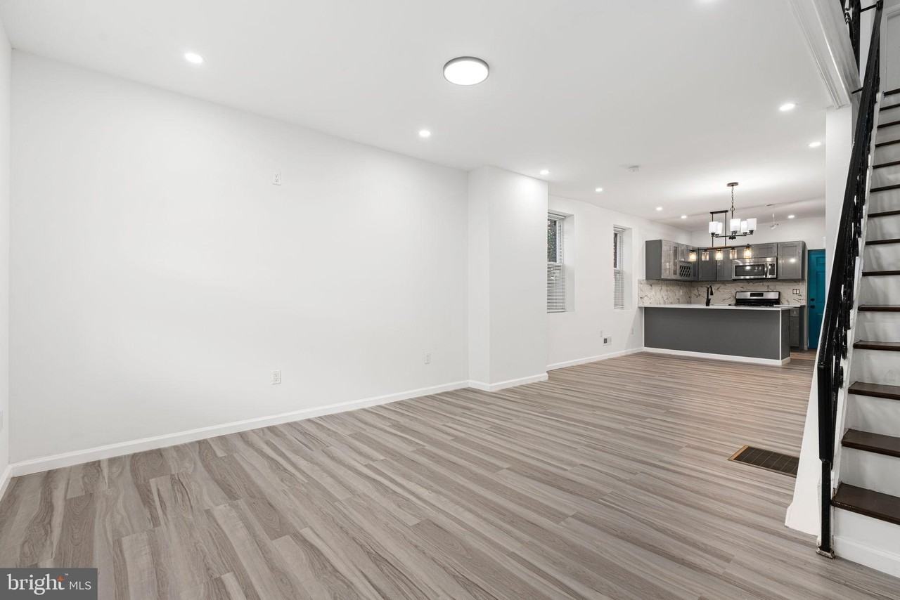 5514 Broomall St - Photo 3 of 22