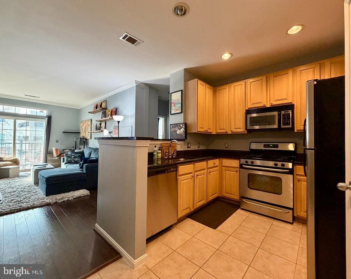 2321 25th St S Unit 2-201 #2-201 - Photo 3 of 20