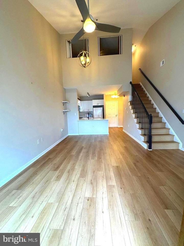 1641 International Dr Unit 418 #418 - Photo 7 of 34