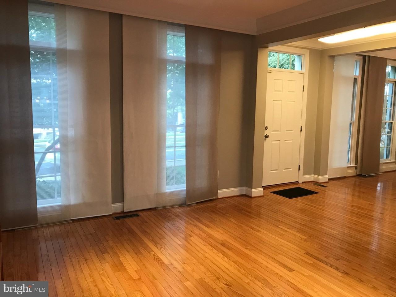 1406 Ingleside Ave - Photo 2 of 39